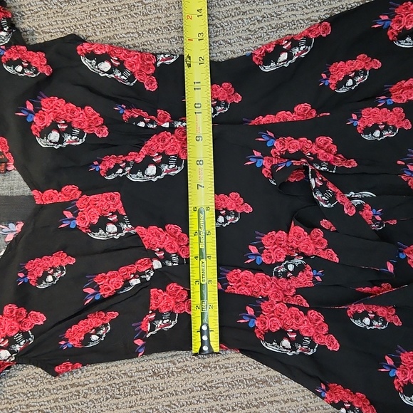 Royal Bones By Daang Goodman Skulls and Flowers Dress Size Small - Picture 12 of 16